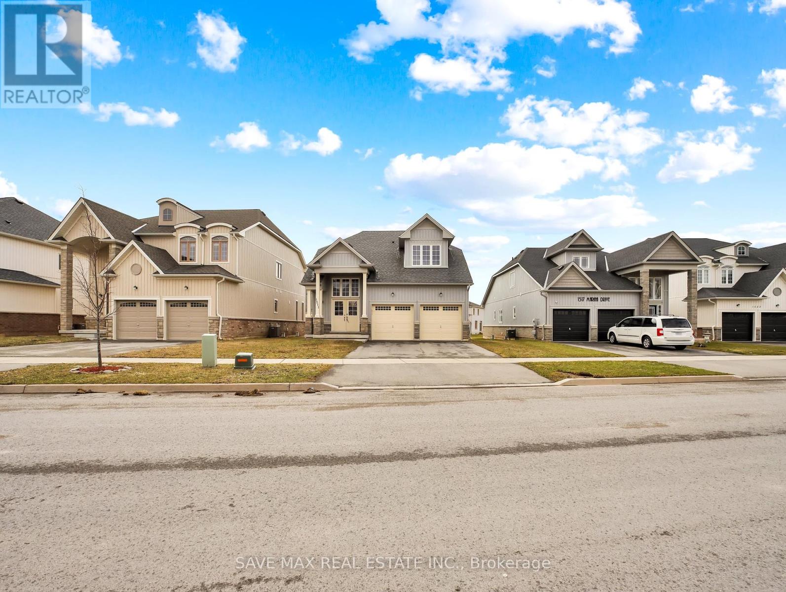 1511 Marina Drive E, Fort Erie (Crescent Park), Ontario  L2A 0C7 - Photo 35 - X12214681