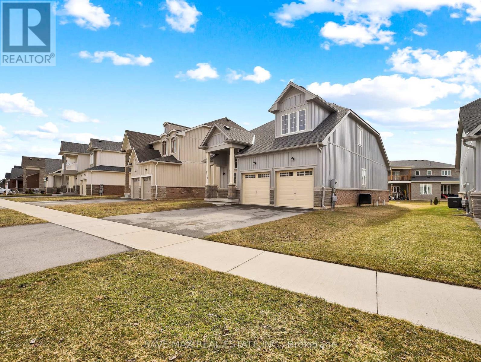1511 Marina Drive E, Fort Erie (Crescent Park), Ontario  L2A 0C7 - Photo 36 - X12214681