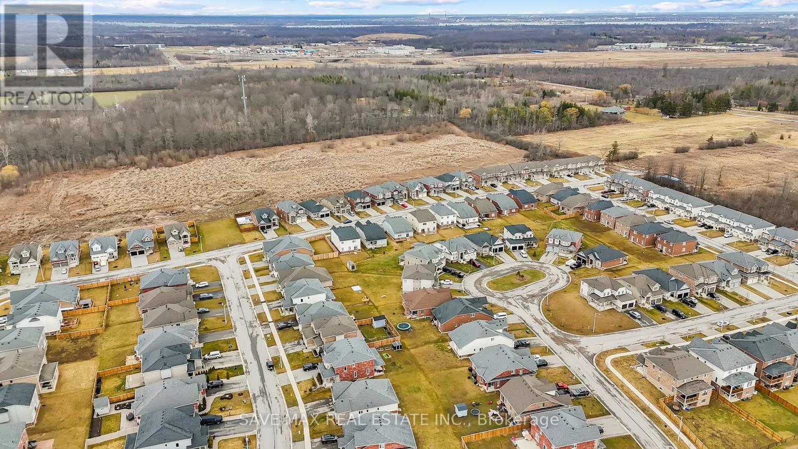 1511 Marina Drive E, Fort Erie (Crescent Park), Ontario  L2A 0C7 - Photo 7 - X12214681