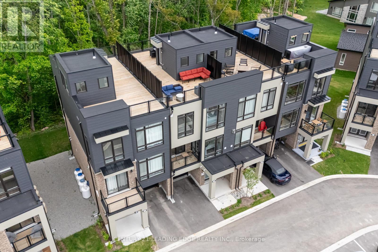 105 MARINA VILLAGE DRIVE, Georgian Bay, Ontario