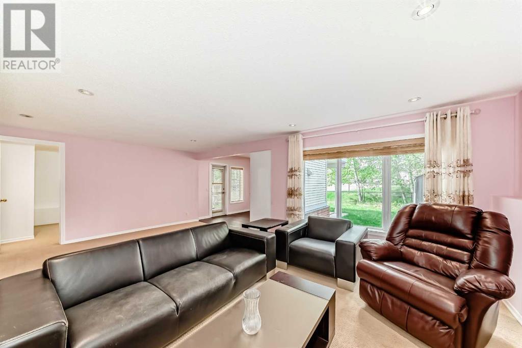 327 Discovery Place Sw, Calgary, Alberta  T3H 4N7 - Photo 33 - A2224452