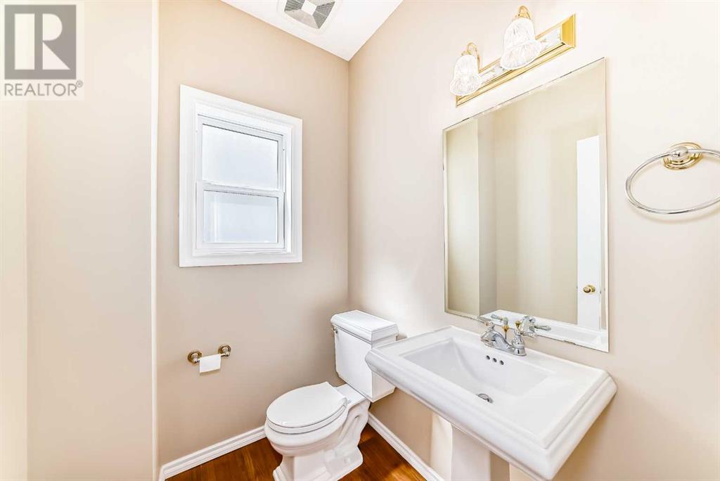 327 Discovery Place Sw, Calgary, Alberta  T3H 4N7 - Photo 22 - A2224452