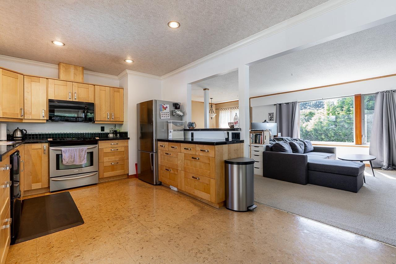 2226 Martens Street, Abbotsford, British Columbia  V2T 6M7 - Photo 5 - R3014707