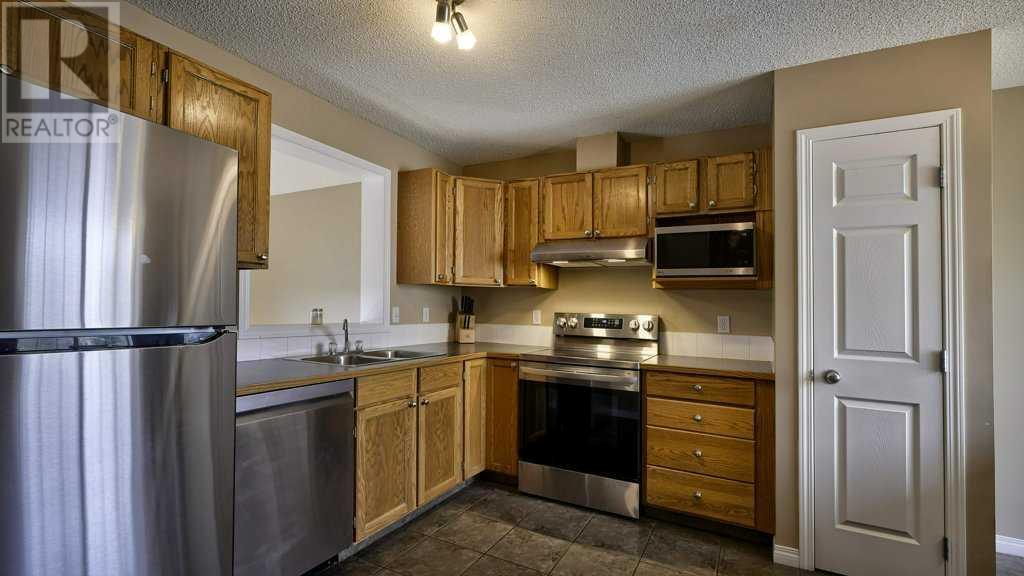 151 Copperfield Lane Se, Calgary, Alberta  T2Z 4S9 - Photo 5 - A2218962