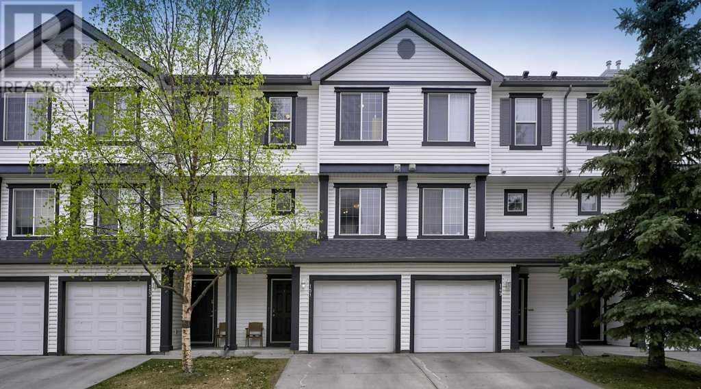 151 Copperfield Lane Se, Calgary, Alberta  T2Z 4S9 - Photo 1 - A2218962