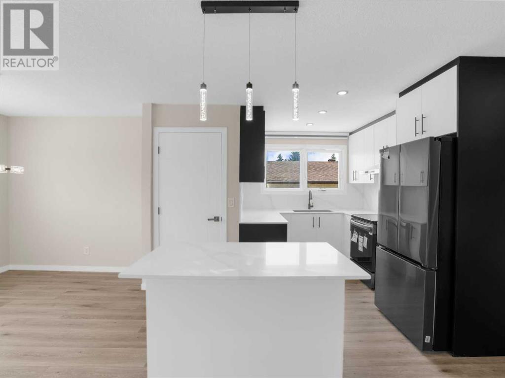 179 Pinecliff Way Ne, Calgary, Alberta  T1Y 3X4 - Photo 8 - A2229888