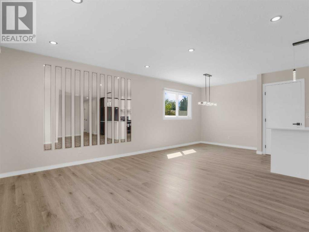 179 Pinecliff Way Ne, Calgary, Alberta  T1Y 3X4 - Photo 4 - A2229888