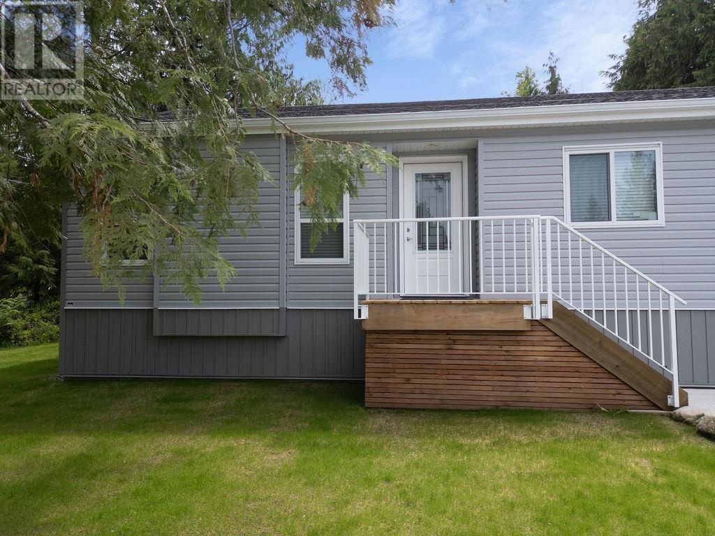 11 1416 North Road, Gibsons, British Columbia  V0N 1V1 - Photo 3 - R3007243