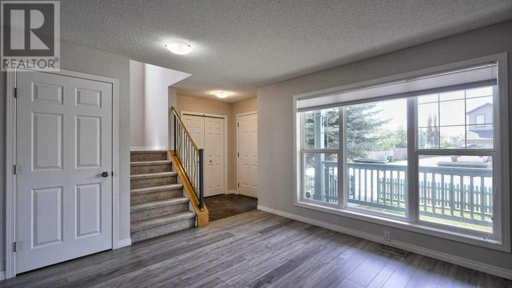 1074 Everridge Drive Sw, Calgary, Alberta  T2Y 4X3 - Photo 6 - A2224269