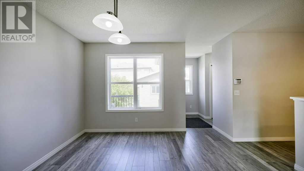 1074 Everridge Drive Sw, Calgary, Alberta  T2Y 4X3 - Photo 10 - A2224269