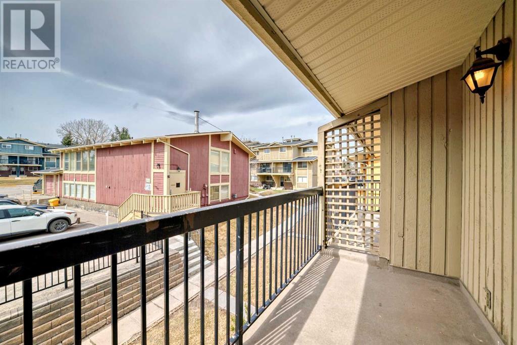903, 2200 Woodview Drive Sw, Calgary, Alberta  T2W 3N6 - Photo 11 - A2210865