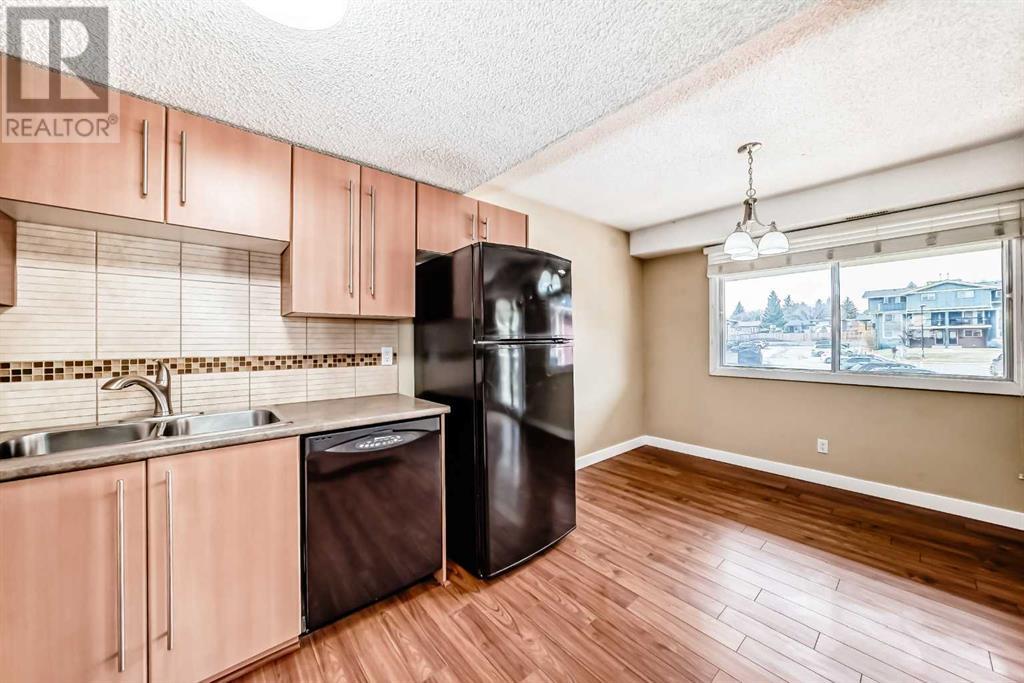 903, 2200 Woodview Drive Sw, Calgary, Alberta  T2W 3N6 - Photo 5 - A2210865