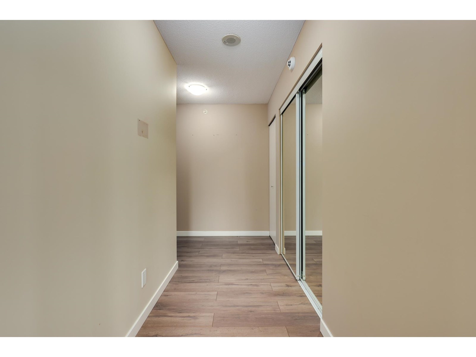 604 9981 Whalley Boulevard, Surrey, British Columbia  V3T 0G6 - Photo 14 - R3012590