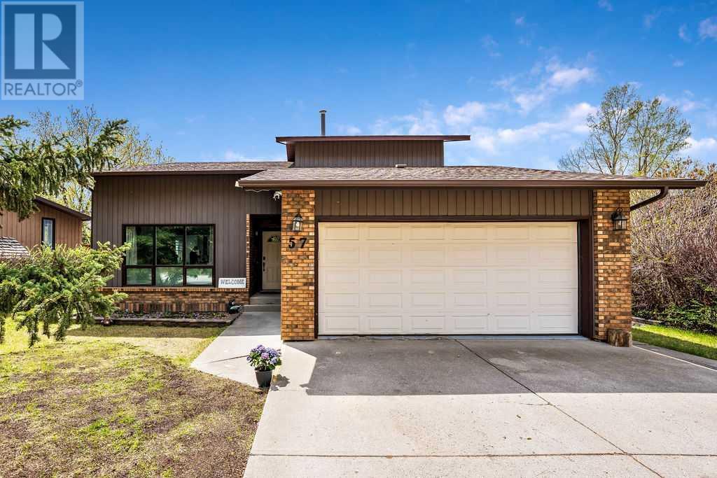 57 Carolina Drive, Cochrane, Alberta  T4C 1C4 - Photo 2 - A2226828
