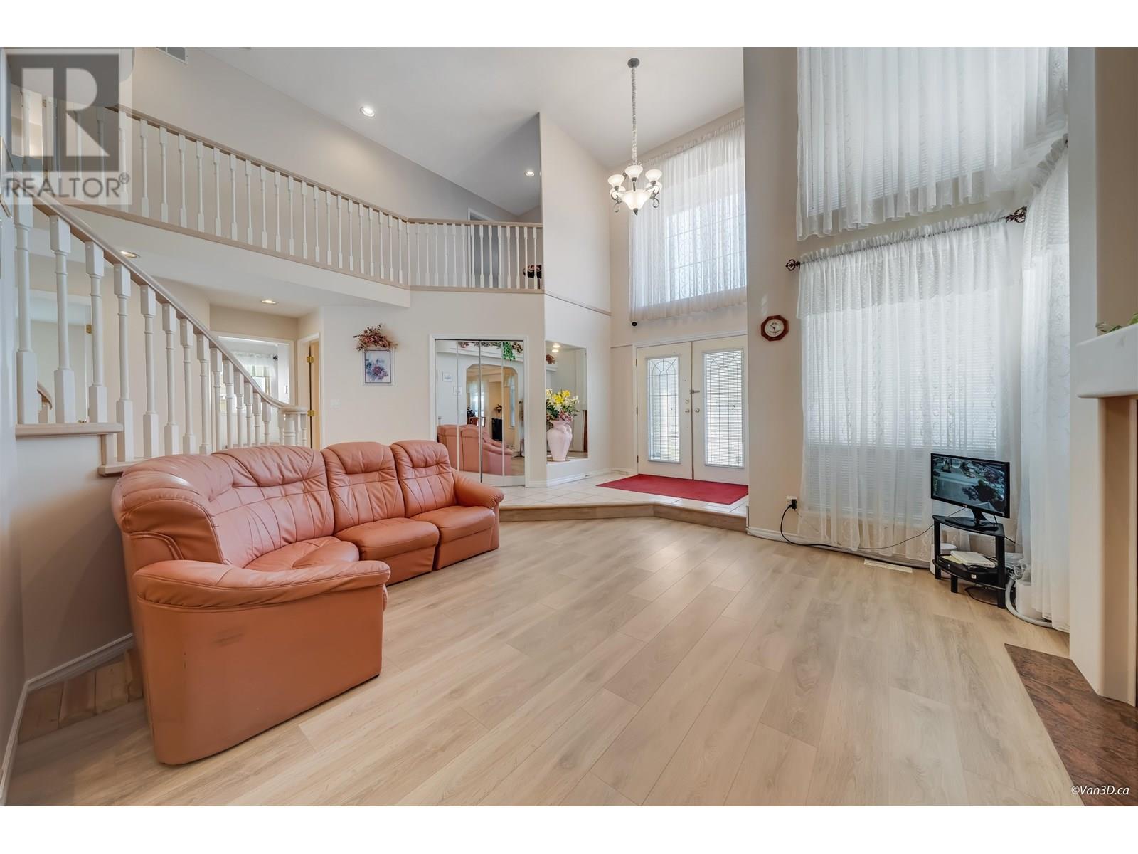 2870 Stanley Place, Coquitlam, British Columbia  V3B 7L7 - Photo 5 - R3014297