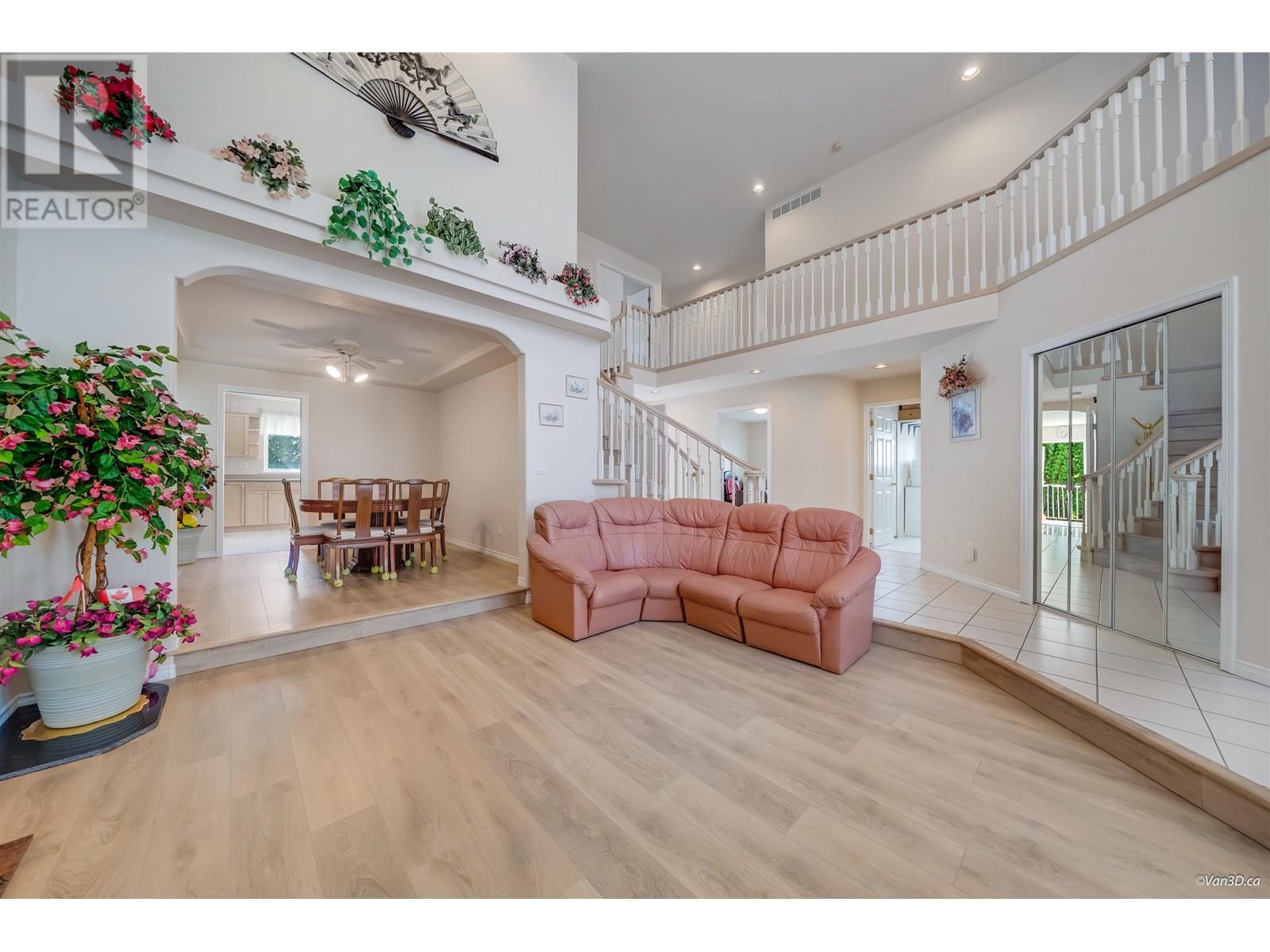 2870 Stanley Place, Coquitlam, British Columbia  V3B 7L7 - Photo 4 - R3014297