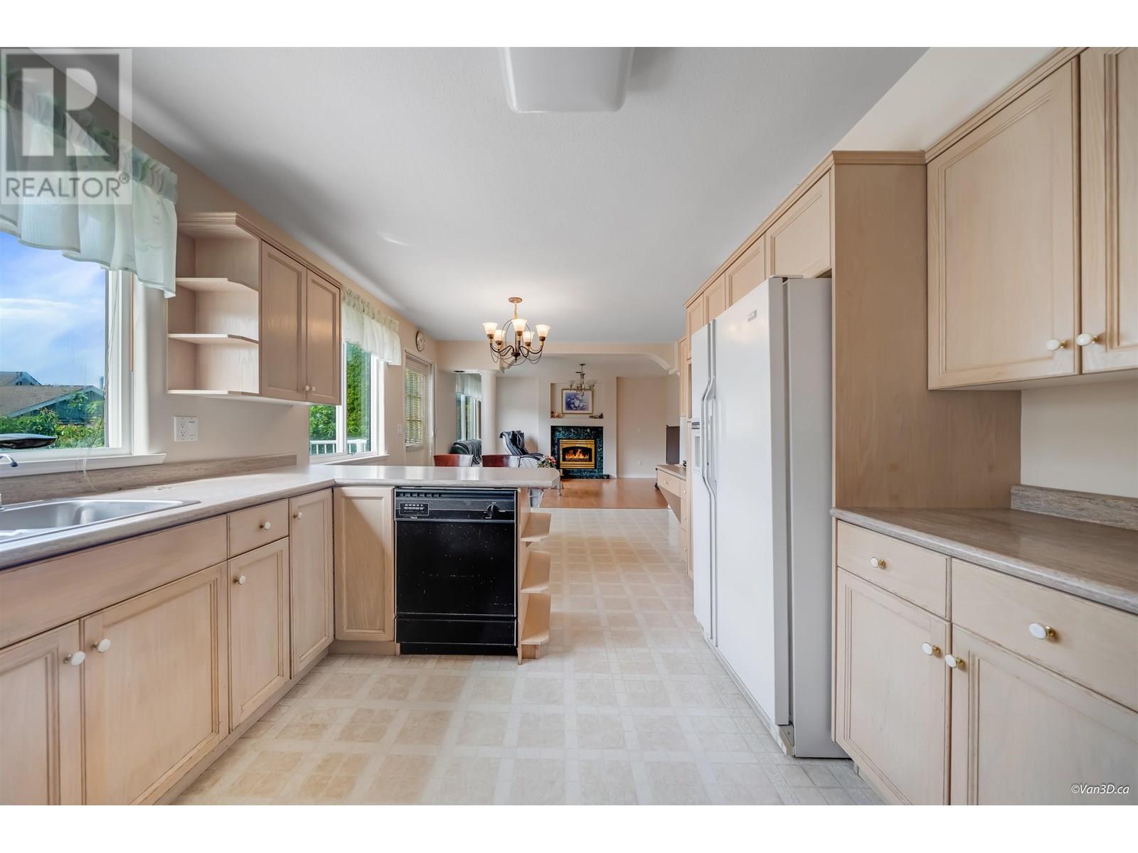 2870 Stanley Place, Coquitlam, British Columbia  V3B 7L7 - Photo 12 - R3014297