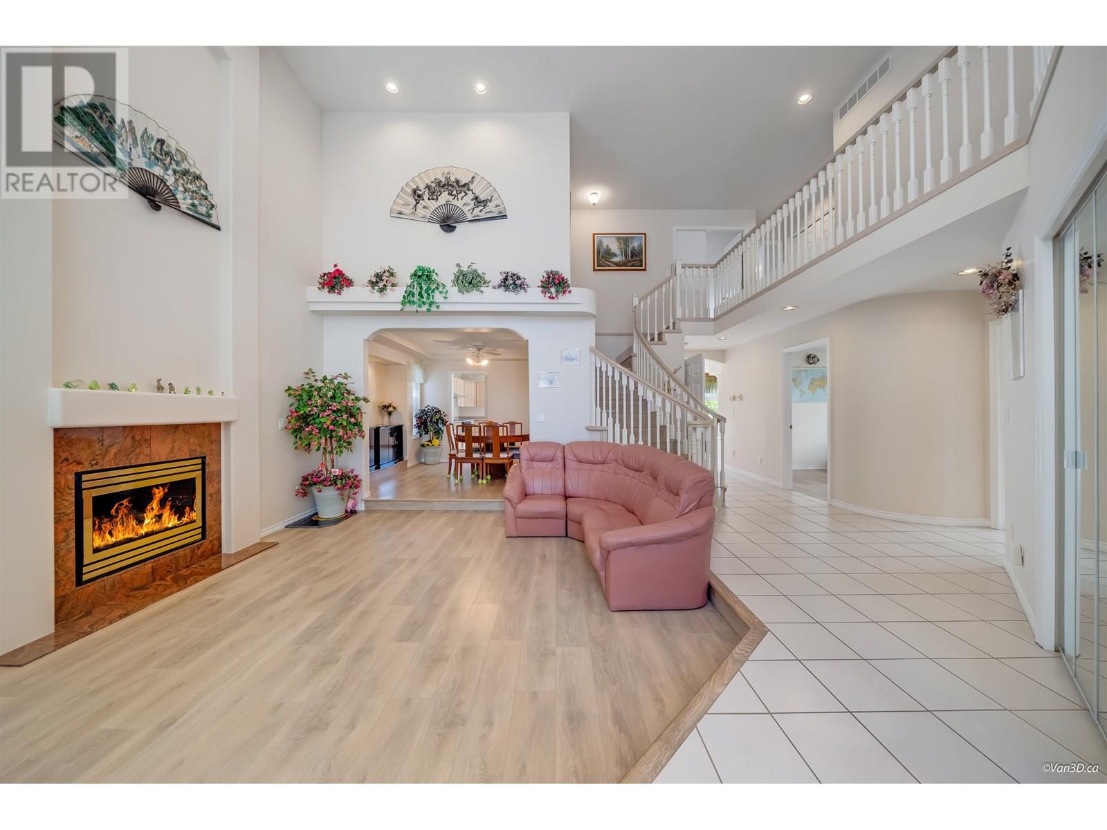 2870 Stanley Place, Coquitlam, British Columbia  V3B 7L7 - Photo 3 - R3014297