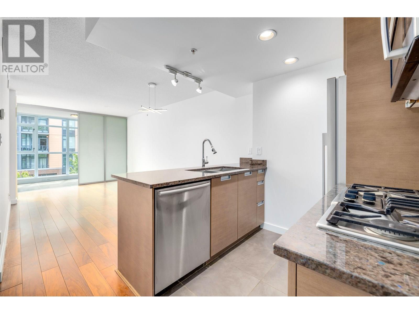 571 2080 W Broadway, Vancouver, British Columbia  V6J 0C7 - Photo 9 - R3014344