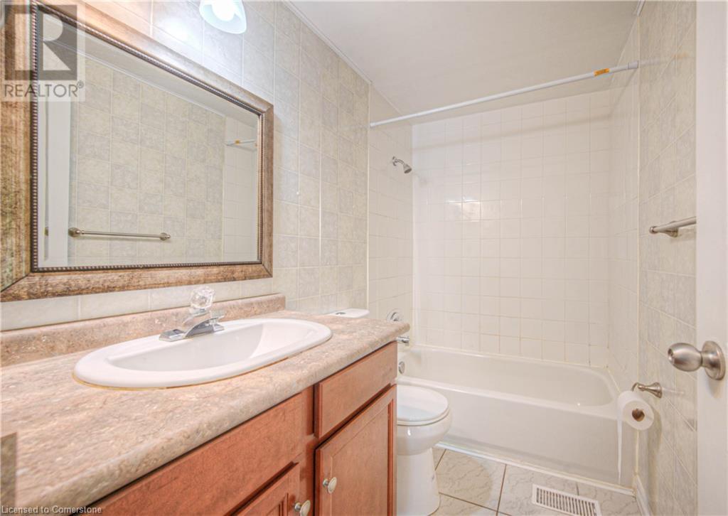 119 Kingswood Drive, Kitchener, Ontario  N2E 1B2 - Photo 16 - 40739396