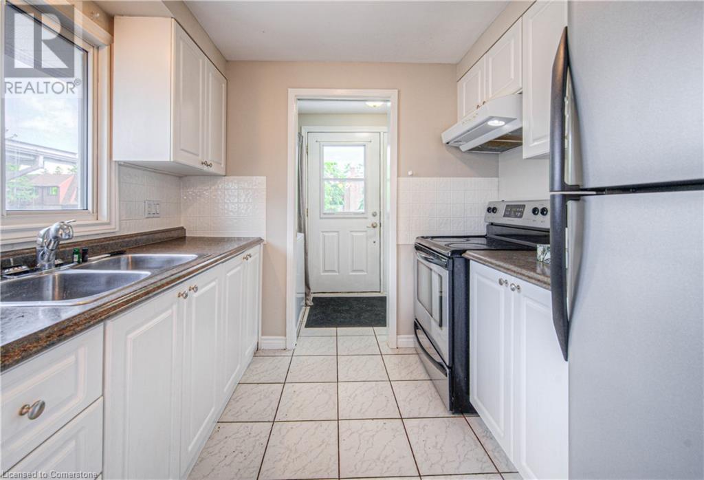 119 Kingswood Drive, Kitchener, Ontario  N2E 1B2 - Photo 10 - 40739396