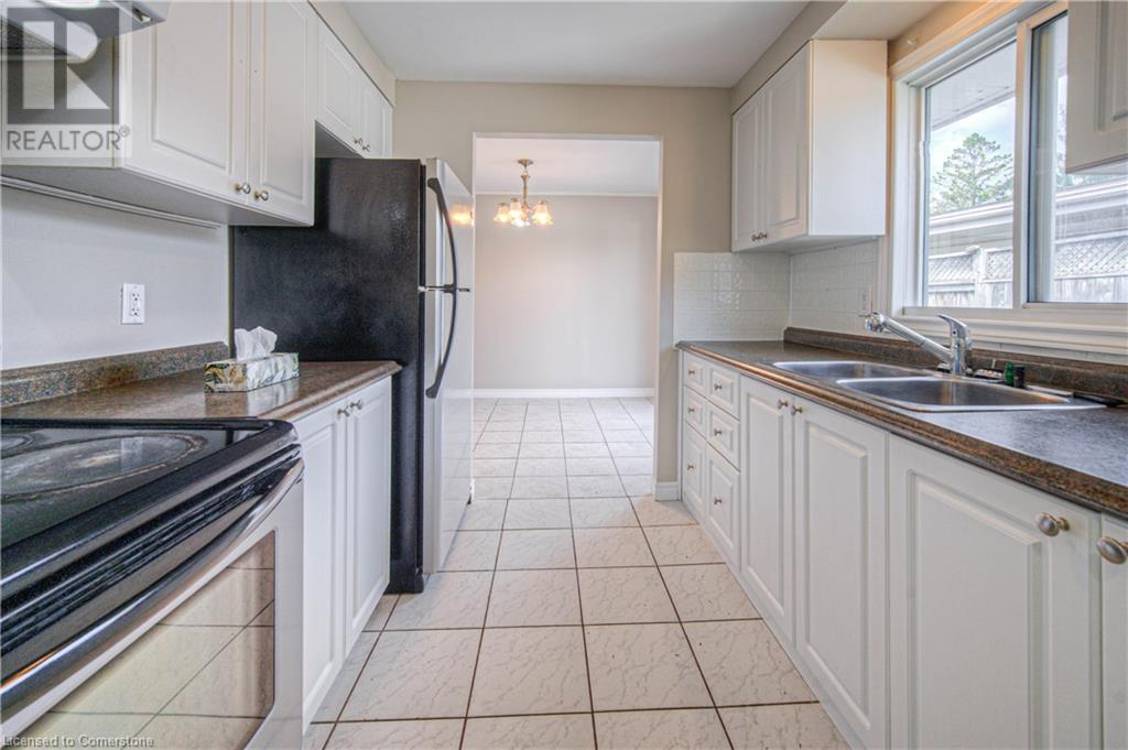 119 Kingswood Drive, Kitchener, Ontario  N2E 1B2 - Photo 8 - 40739396