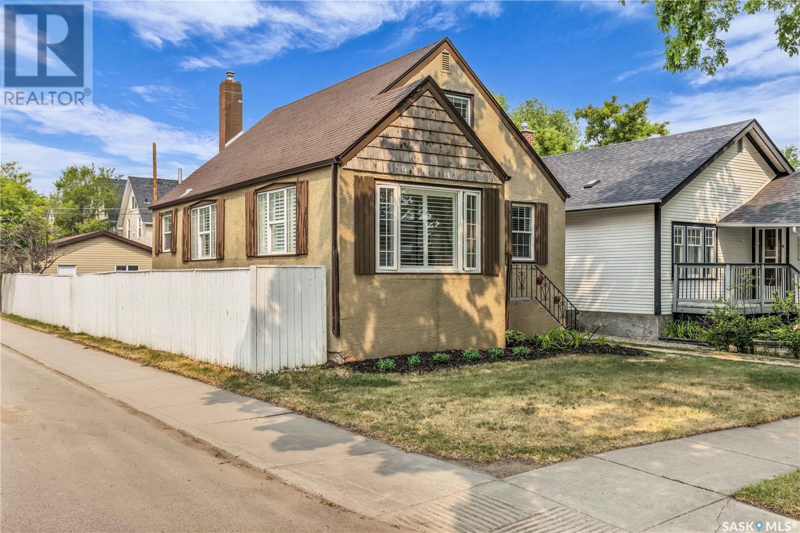520 Lansdowne Avenue, Saskatoon, Saskatchewan  S7N 1E1 - Photo 2 - SK009159