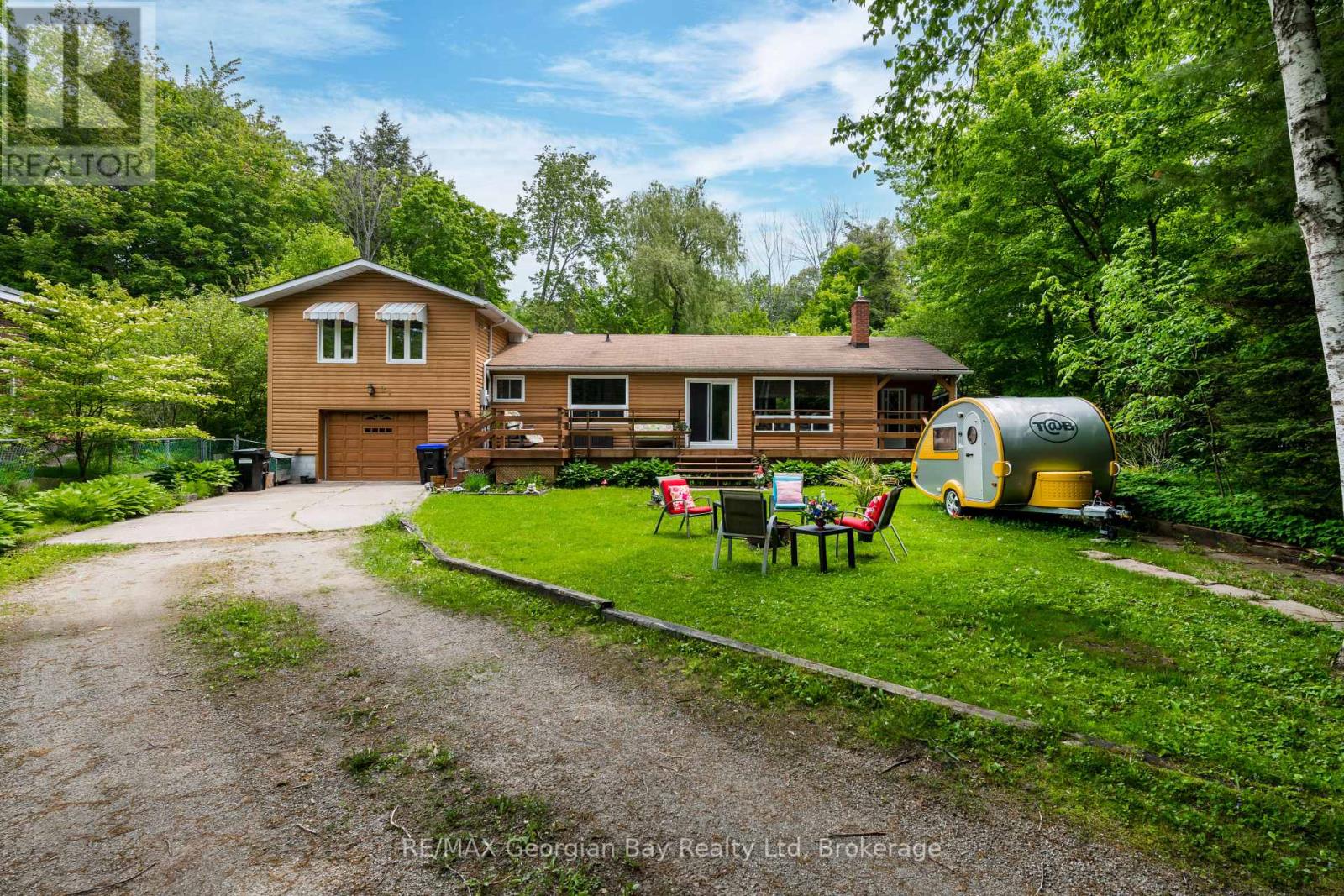 23 Duquette Court, Tiny, Ontario  L9M 0H3 - Photo 2 - S12214753