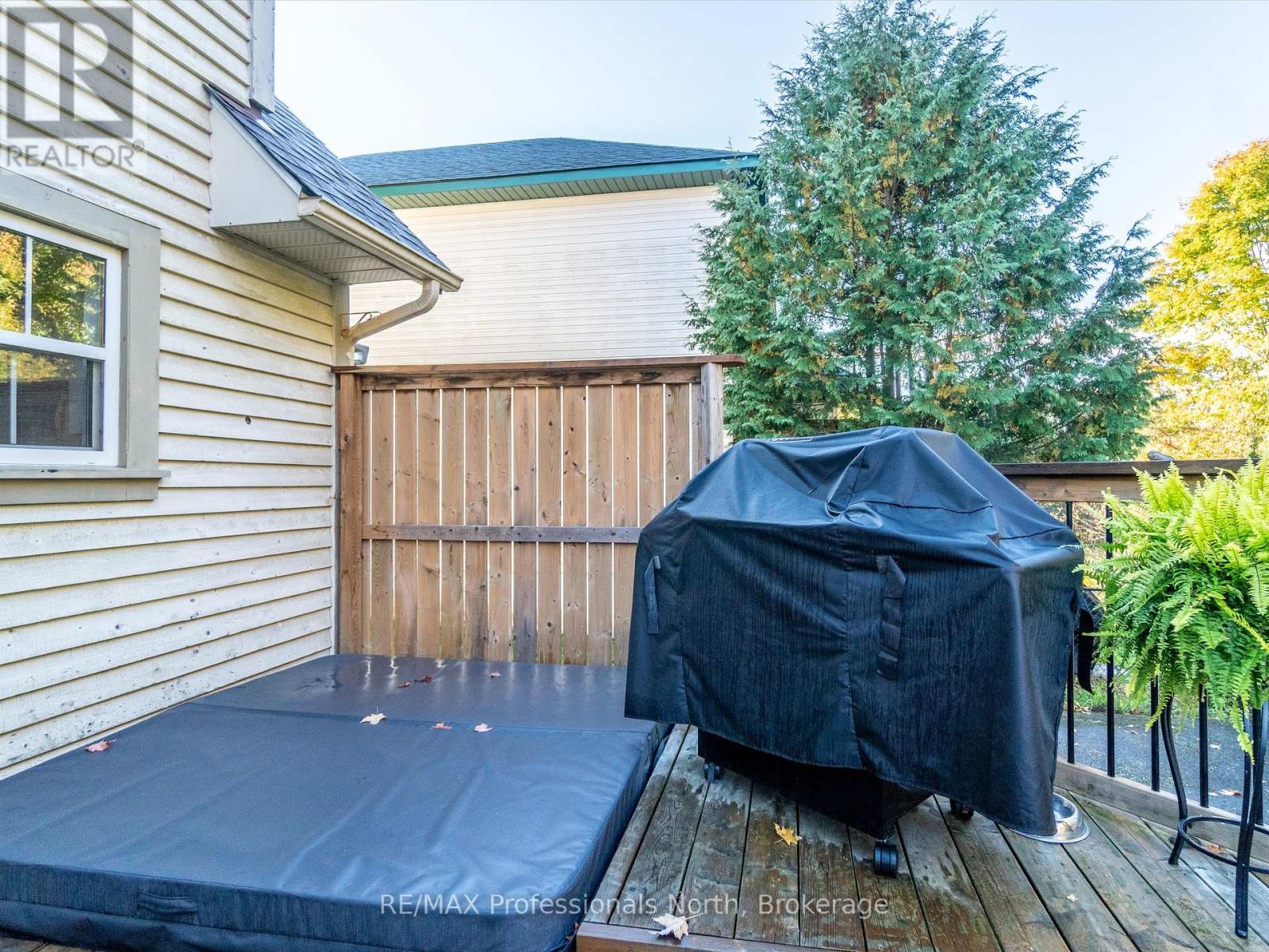 26 Coates Avenue, Bracebridge, Ontario  P1L 1Y5 - Photo 15 - X12214767