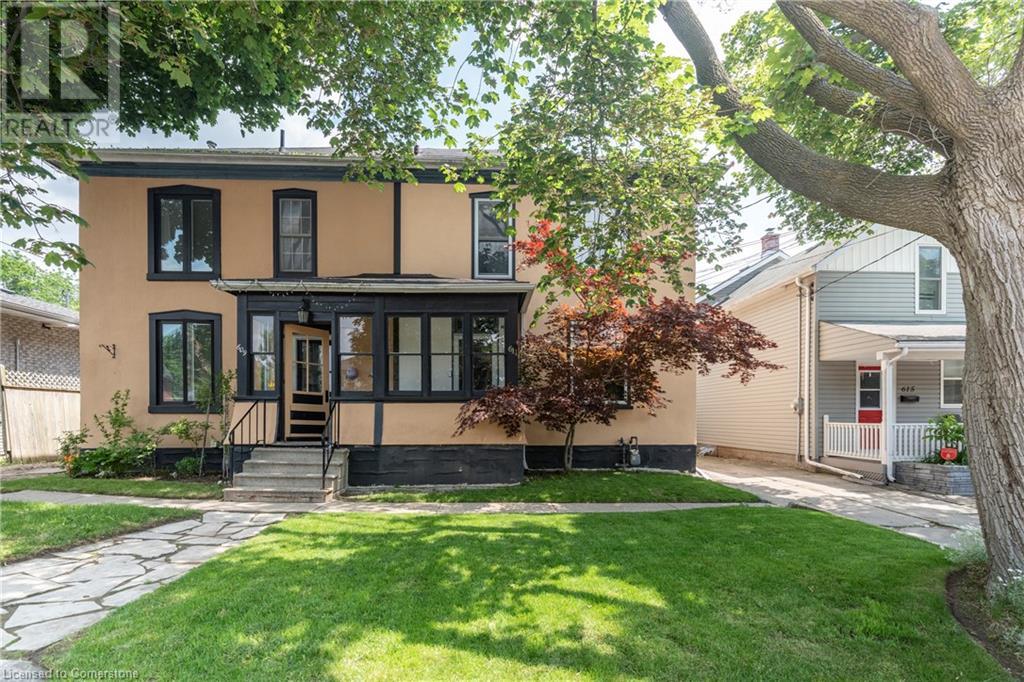 Property at 611 LAUREL Street image 1