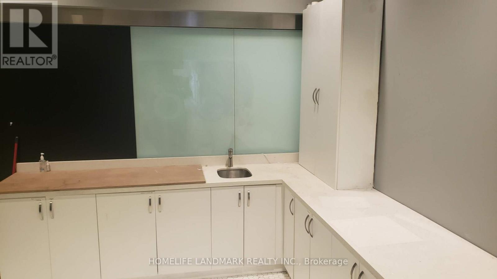 163 - 4750 Yonge Street, Toronto, Ontario  M2N 5M6 - Photo 5 - C12176340