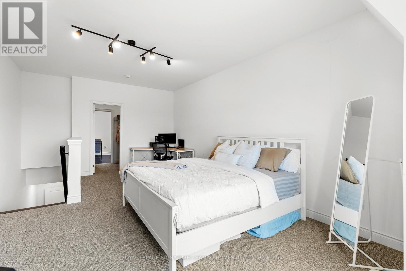 37 - 26 Lunar Crescent, Mississauga (Streetsville), Ontario  L5M 2R5 - Photo 20 - W12212543