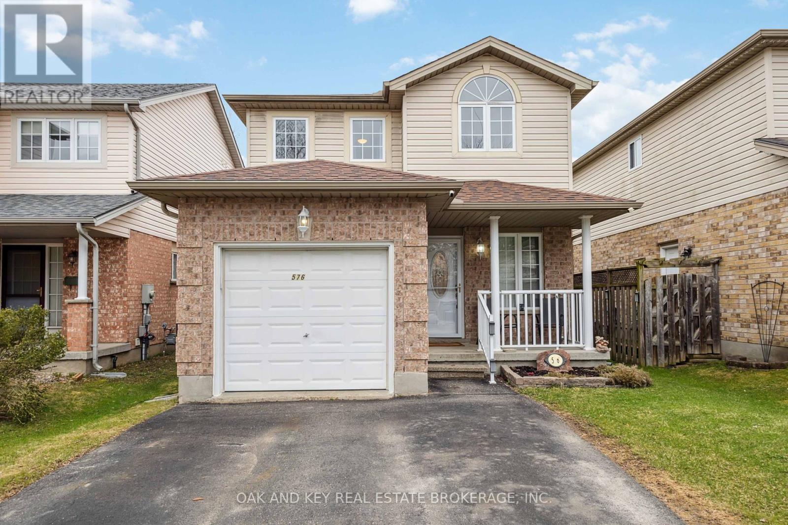 576 Ridgeview Drive, London East, Ontario  N5Y 6H8 - Photo 3 - X12214783