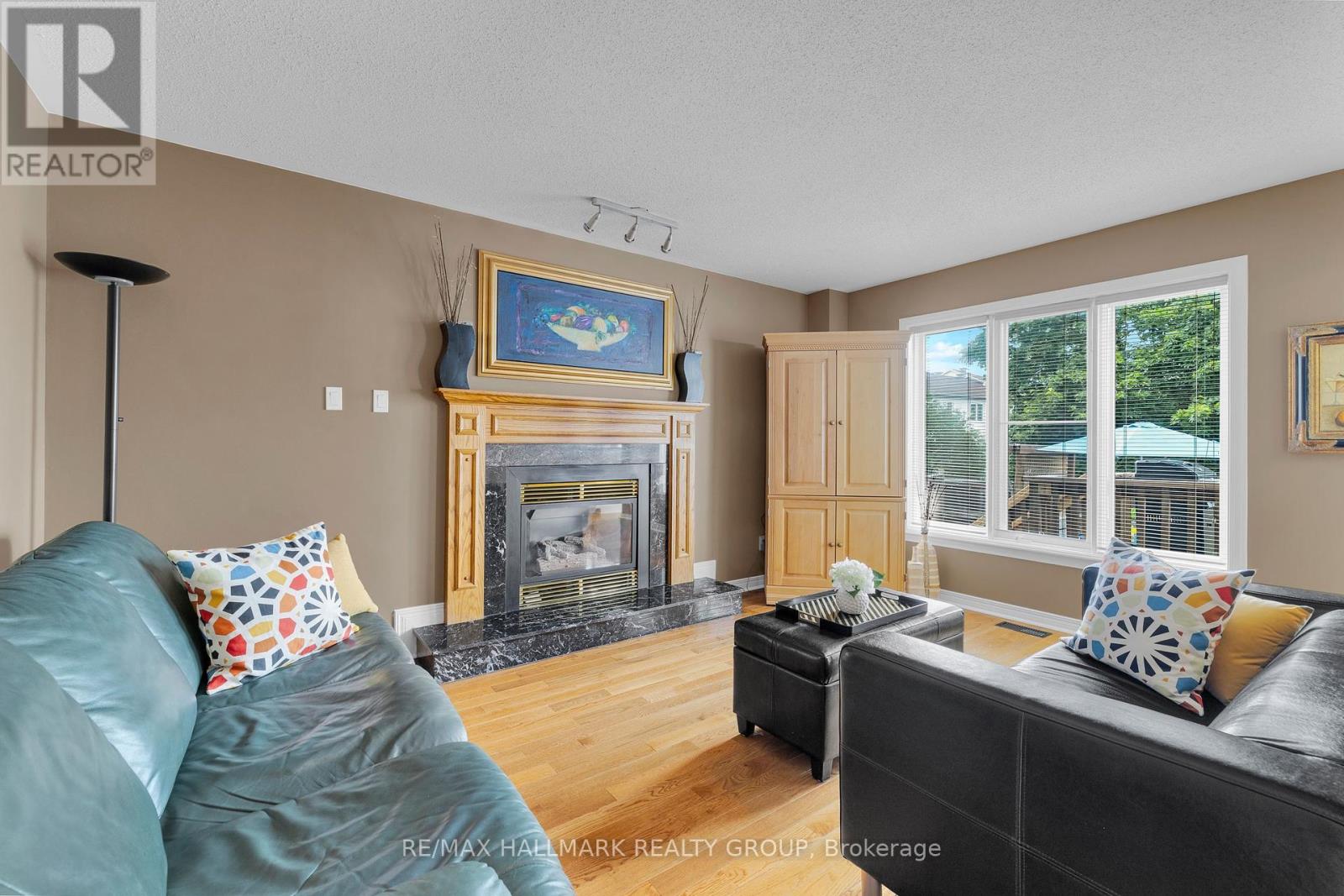 59 Forestglade Crescent, Ottawa, Ontario  K1G 5X4 - Photo 14 - X12214794
