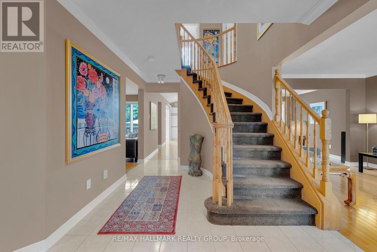 59 Forestglade Crescent, Ottawa, Ontario  K1G 5X4 - Photo 3 - X12214794
