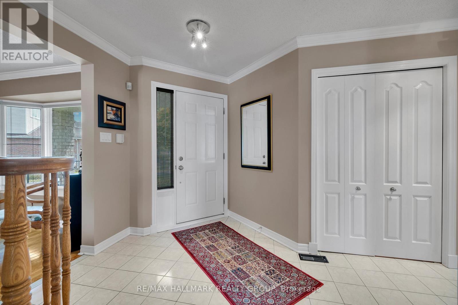 59 Forestglade Crescent, Ottawa, Ontario  K1G 5X4 - Photo 4 - X12214794