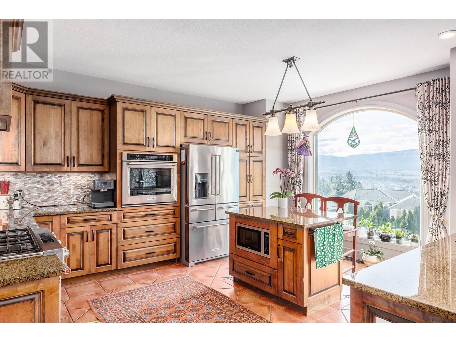2376 Nahanni Court, Kelowna, British Columbia  V1V 1N1 - Photo 8 - 10351963