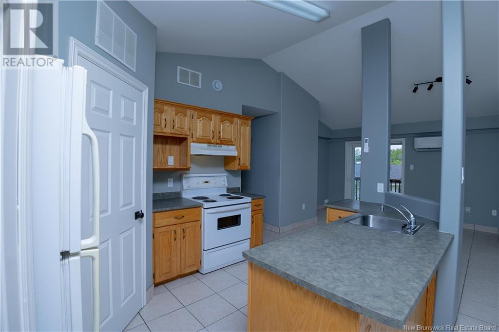 60 Goodine Street Unit# 314, Fredericton, New Brunswick  E3B 9N5 - Photo 4 - NB120613