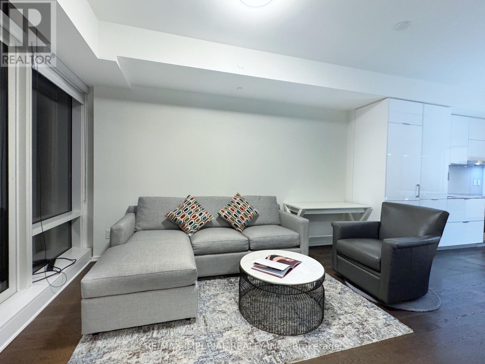 1 Bloor Street E, Toronto, Ontario  M4W 1A9 - Photo 15 - C12214728