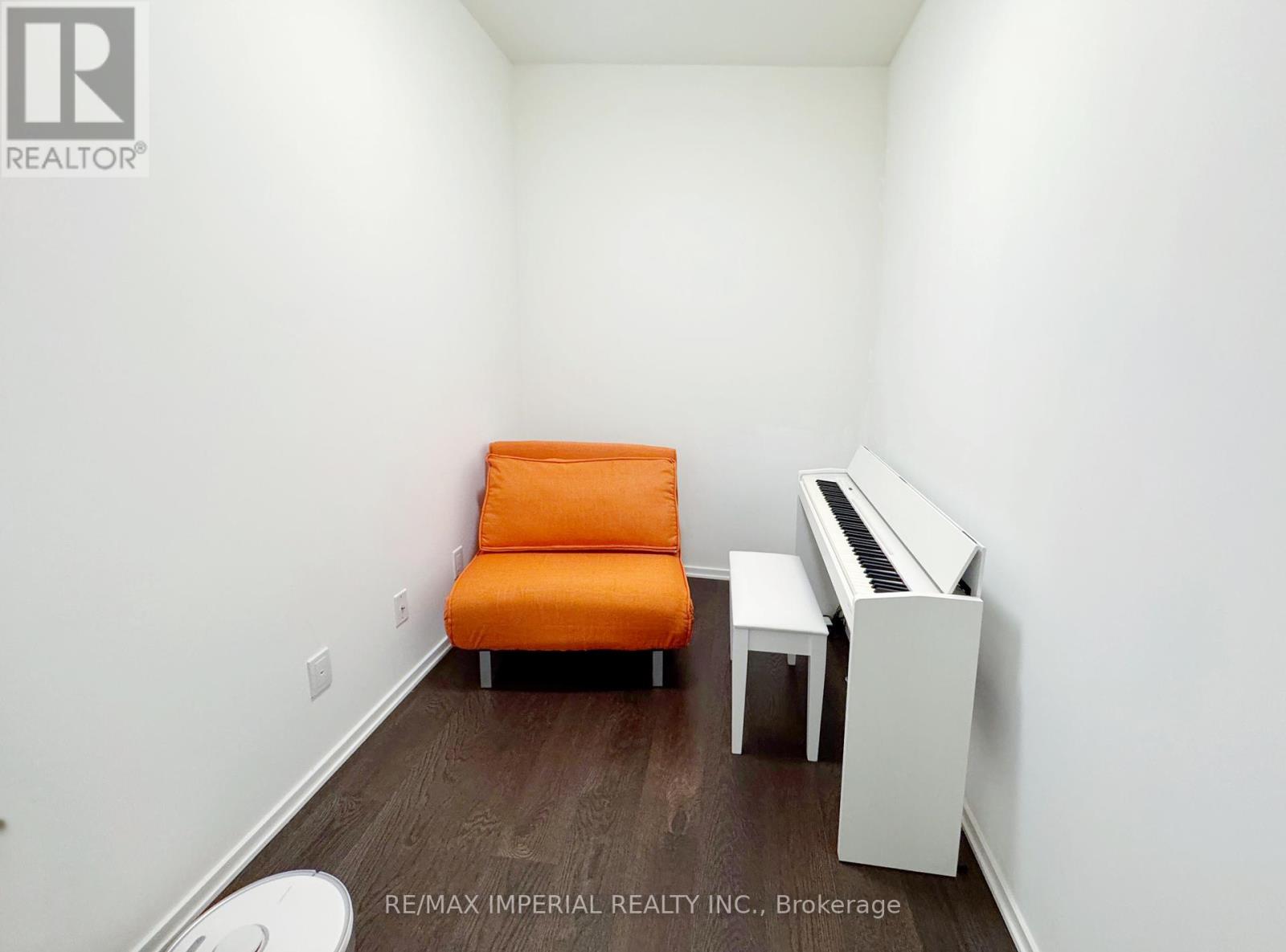 1 Bloor Street E, Toronto, Ontario  M4W 1A9 - Photo 27 - C12214728