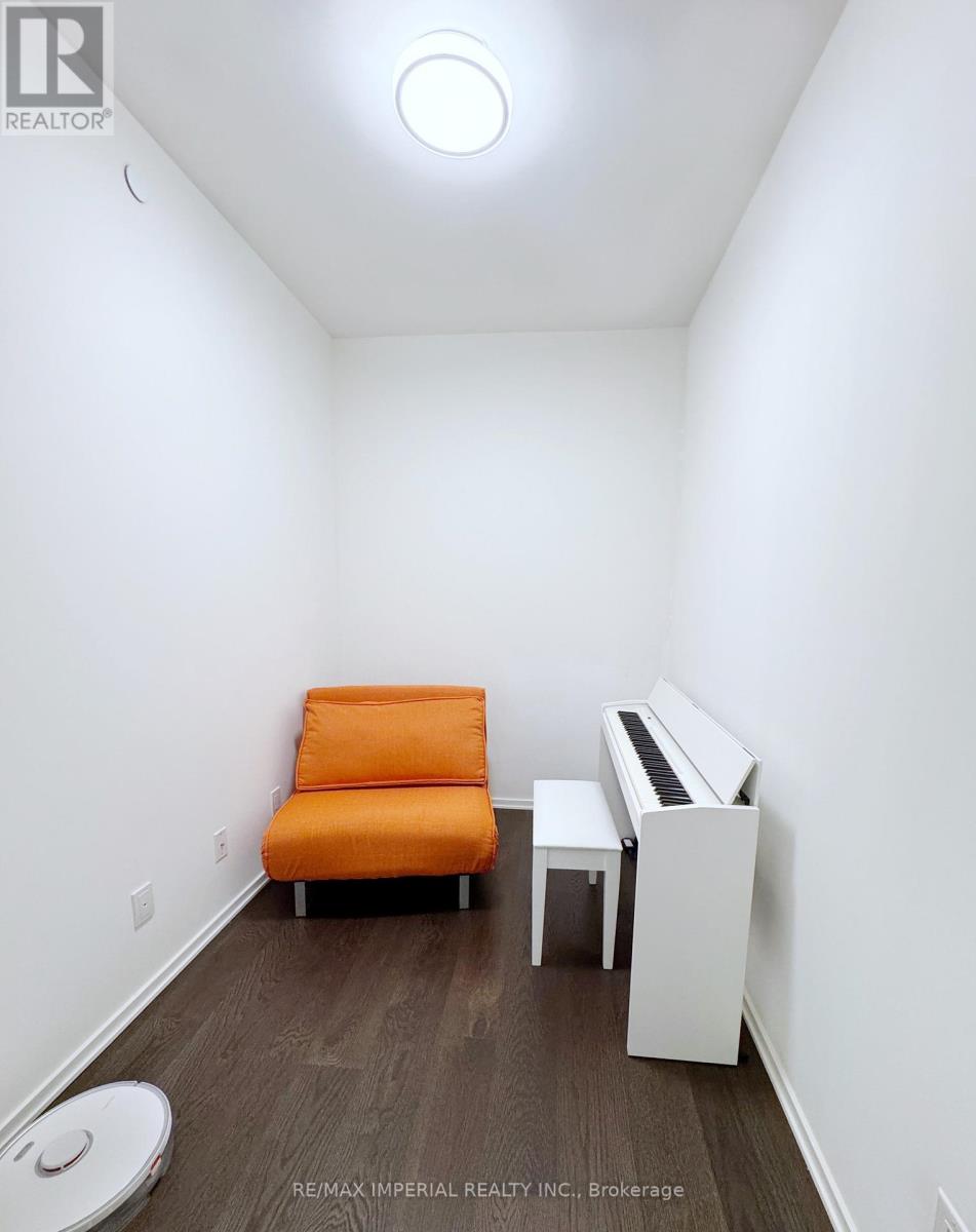 1 Bloor Street E, Toronto, Ontario  M4W 1A9 - Photo 28 - C12214728