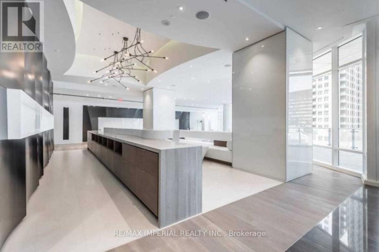 1 Bloor Street E, Toronto, Ontario  M4W 1A9 - Photo 41 - C12214728