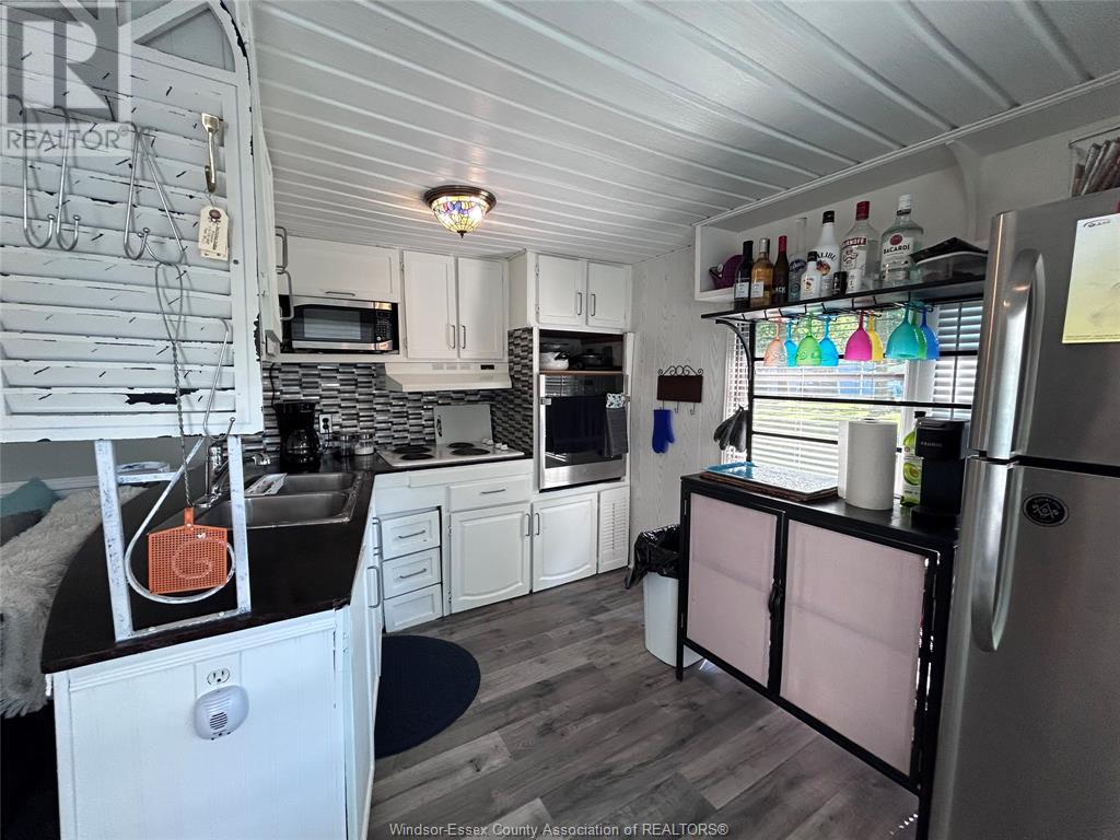445 County Rd 50 East Unit# 14, Colchester, Ontario  N0R 1G0 - Photo 8 - 25014802