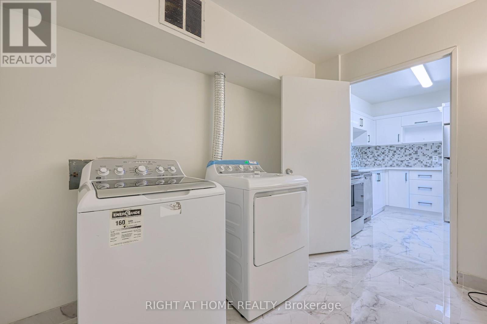 205 - 1580 Mississauga Valley, Mississauga (Mississauga Valleys), Ontario  L5A 3T8 - Photo 13 - W12214723