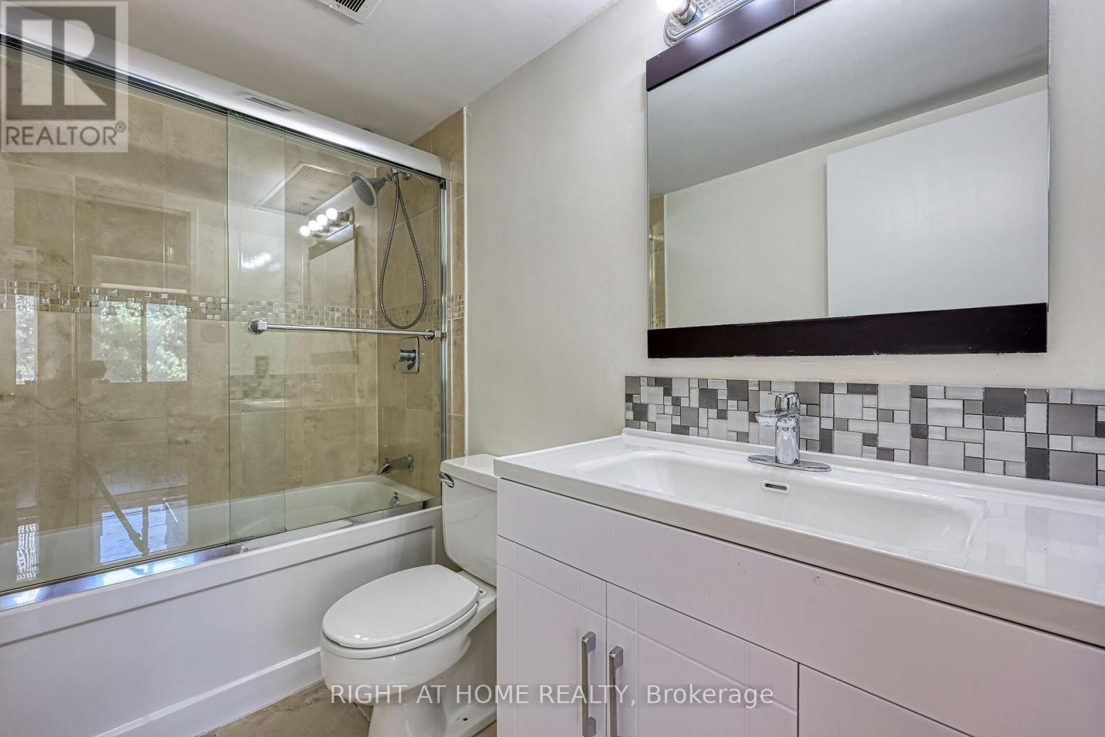 205 - 1580 Mississauga Valley, Mississauga (Mississauga Valleys), Ontario  L5A 3T8 - Photo 19 - W12214723