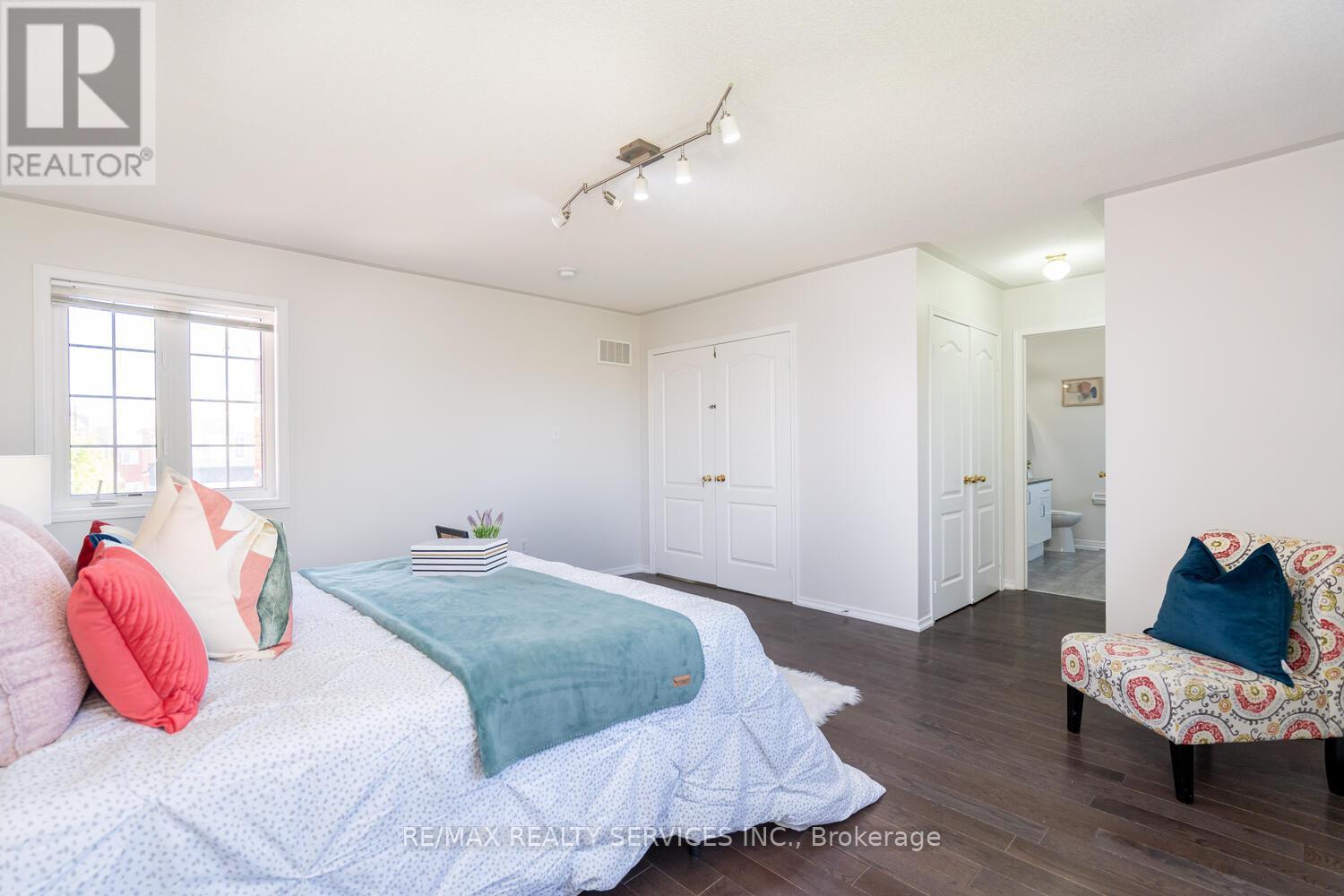 85 Williamson Drive, Brampton (Fletcher's Meadow), Ontario  L7A 3R6 - Photo 24 - W12214756