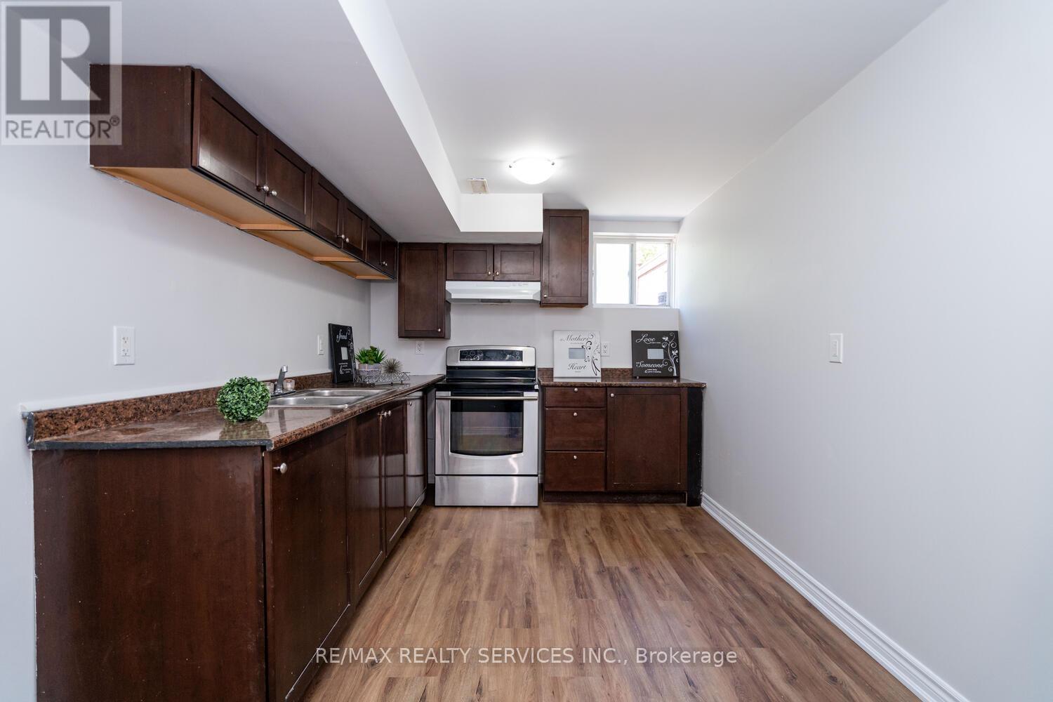 85 Williamson Drive, Brampton (Fletcher's Meadow), Ontario  L7A 3R6 - Photo 34 - W12214756