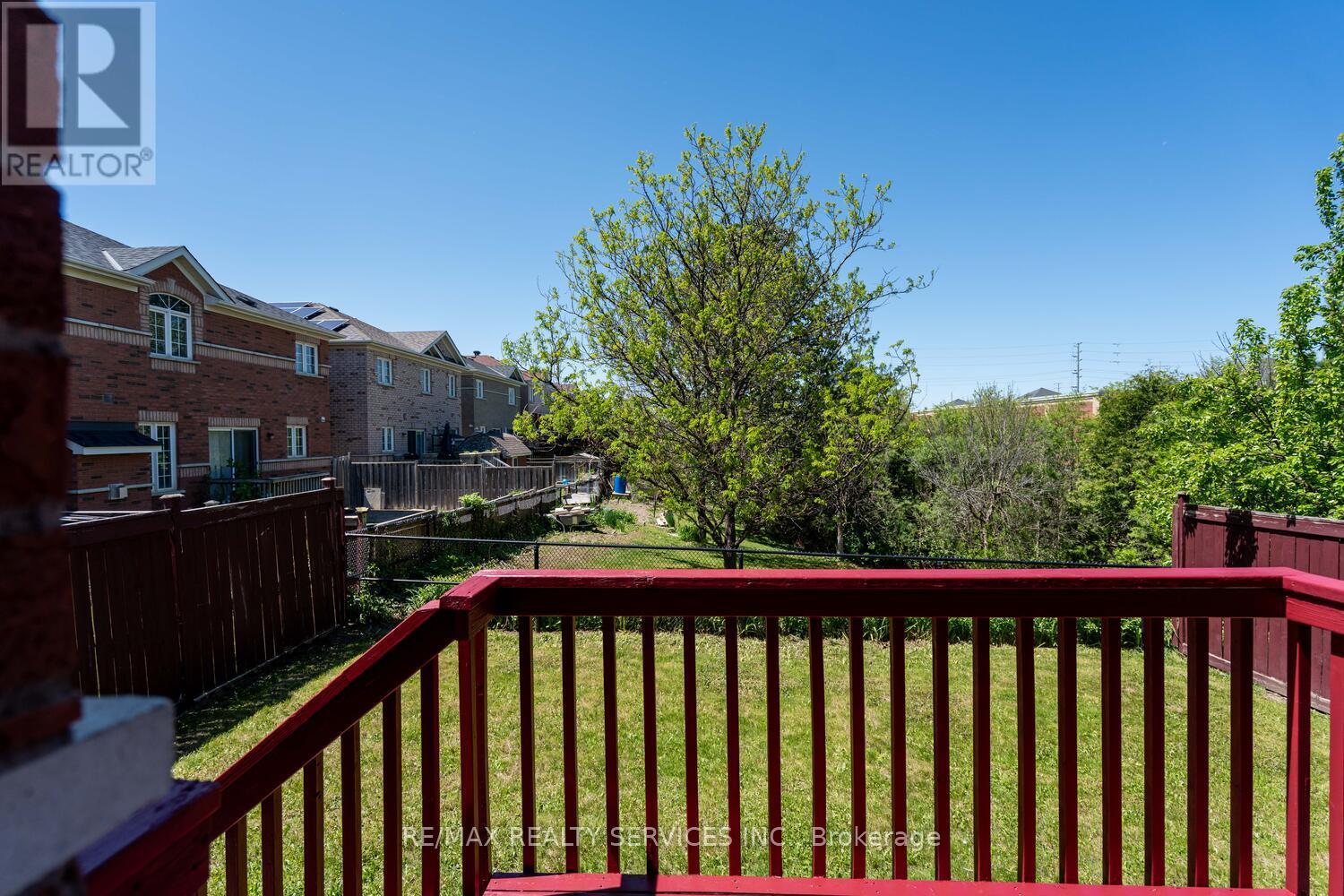 85 Williamson Drive, Brampton (Fletcher's Meadow), Ontario  L7A 3R6 - Photo 42 - W12214756