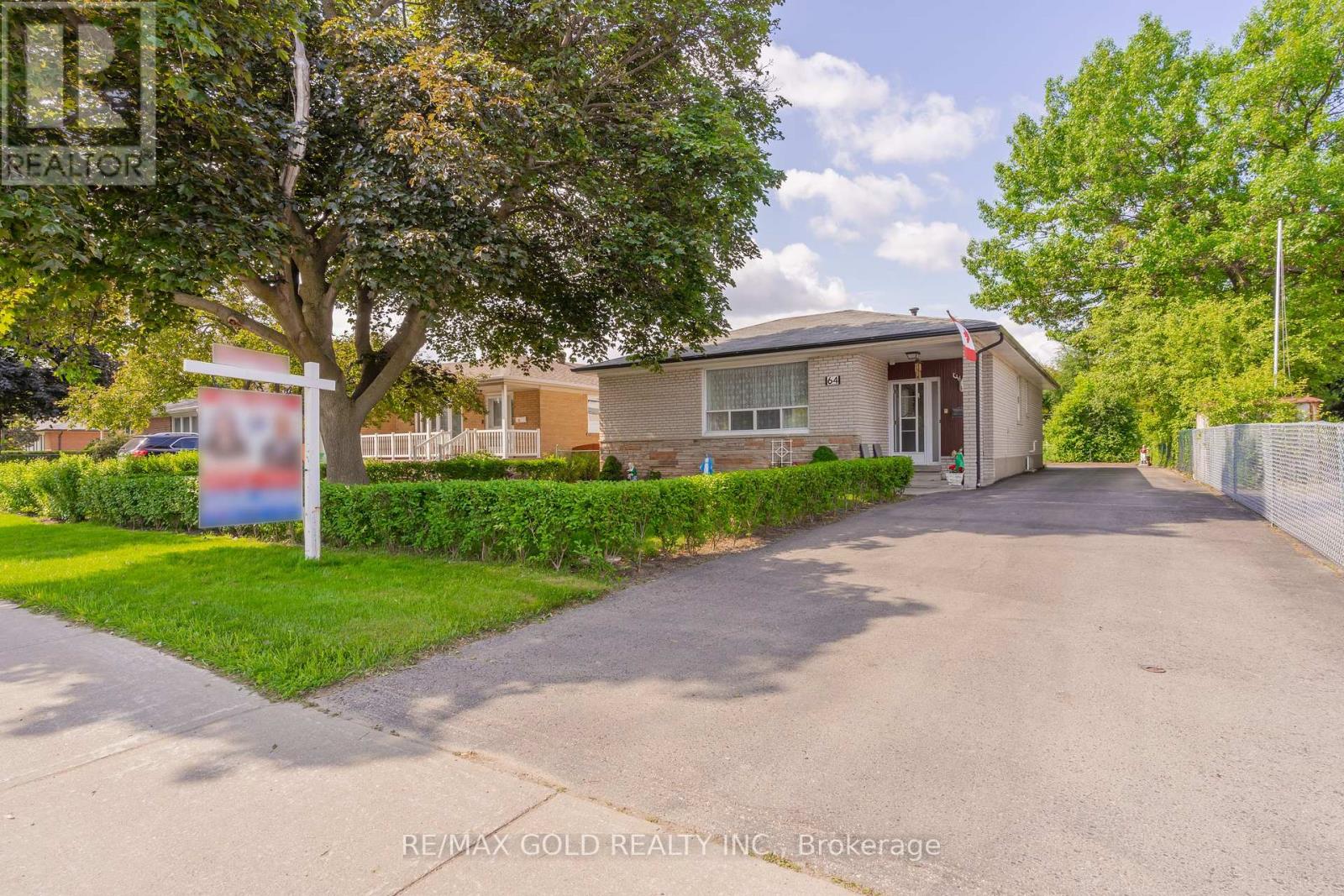 64 Mc Laughlin Road N, Brampton, Ontario  L6X 1Y6 - Photo 1 - W12214770