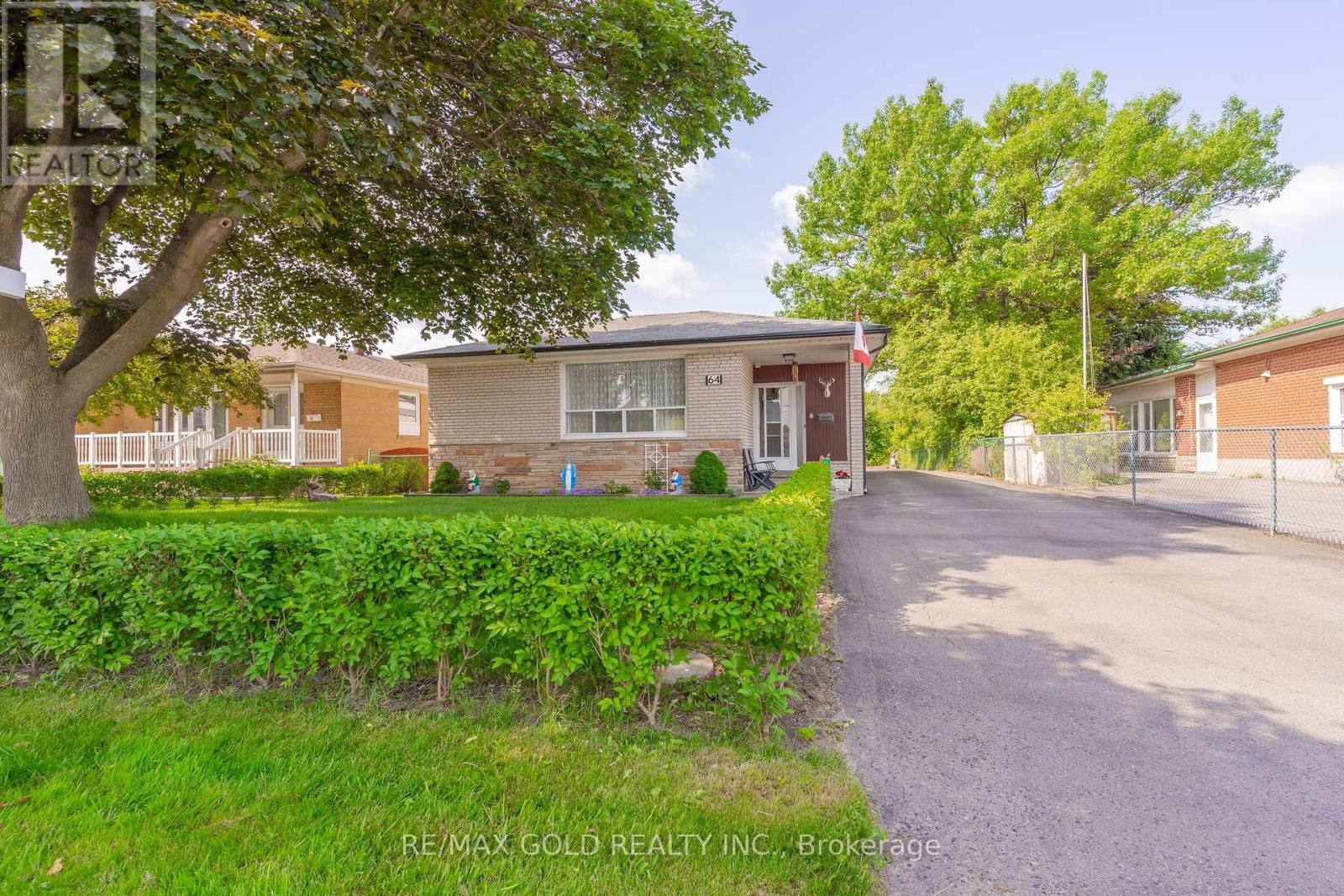 64 Mc Laughlin Road N, Brampton, Ontario  L6X 1Y6 - Photo 2 - W12214770